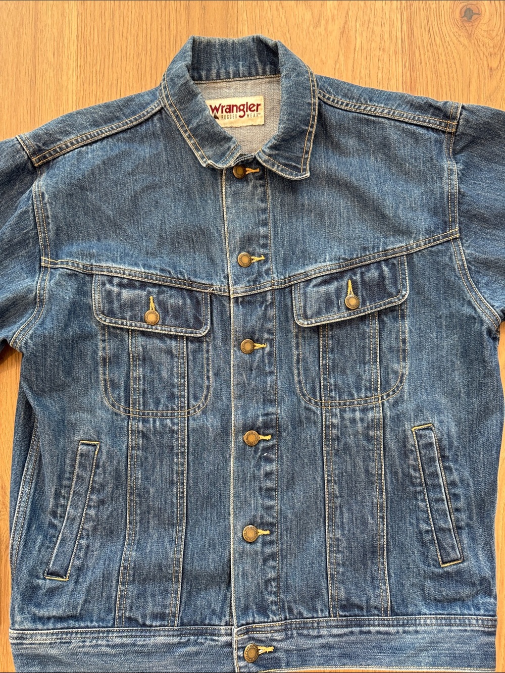 Vintage Wrangler Rugged Wear Blue Denim Trucker Jacket Coat 100% Cotton L XL Men